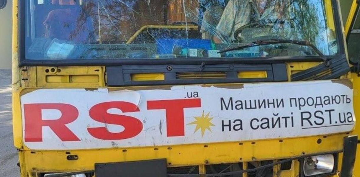 Росіяни вдарили по маршрутці у Херсоні