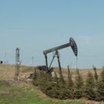 Ціни на нафту впали на тлі сигналів Ірану про переговори зі США