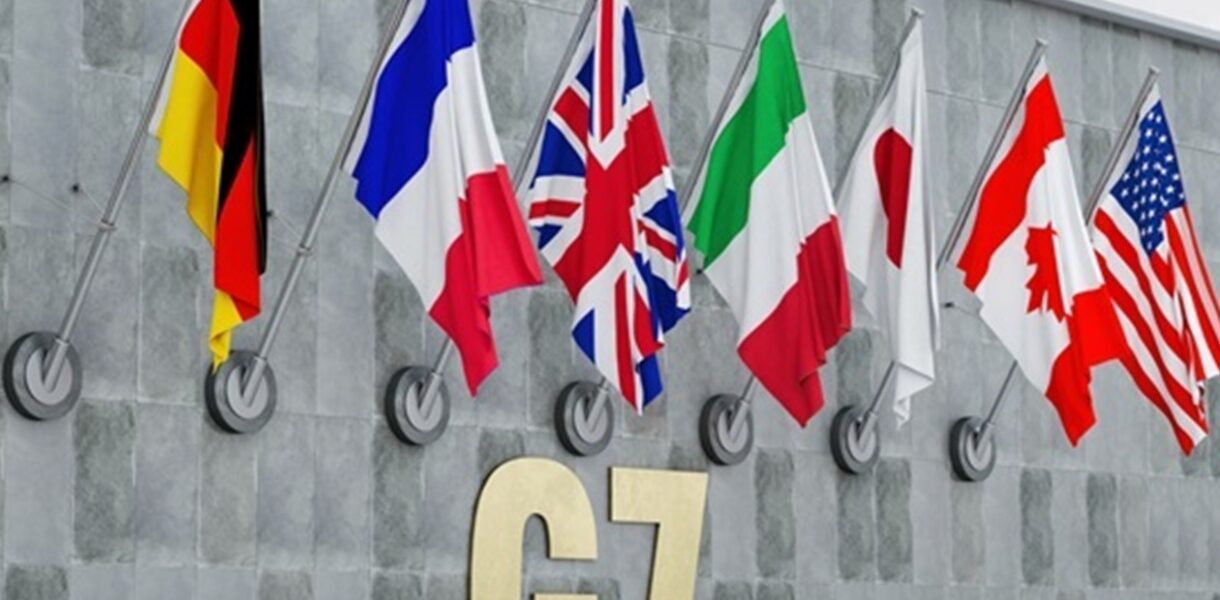 G7 вивільнить 100 млн барелів палива: санкції проти РФ збережуть