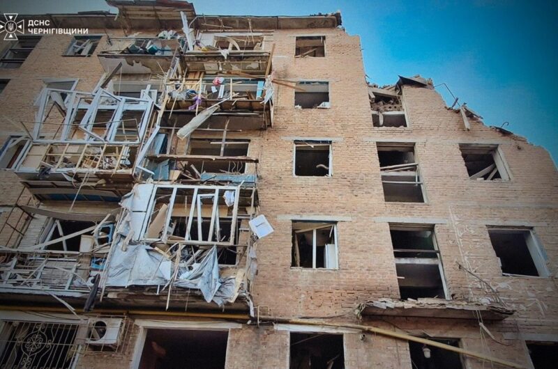 У Прилуках з-під завалів дістали тіла трьох дітей