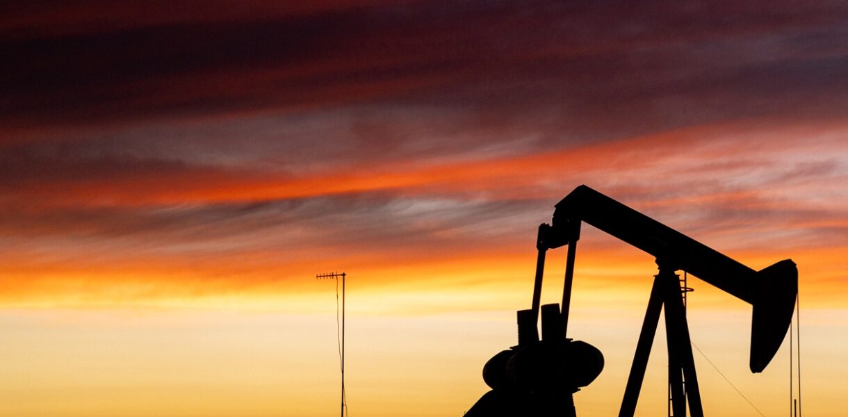 Нафтовий ринок лихоманить через загрозу поставкам з Ірану